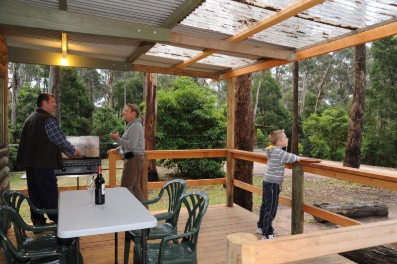 Lakes Entrance Log Cabins Buitenkant foto