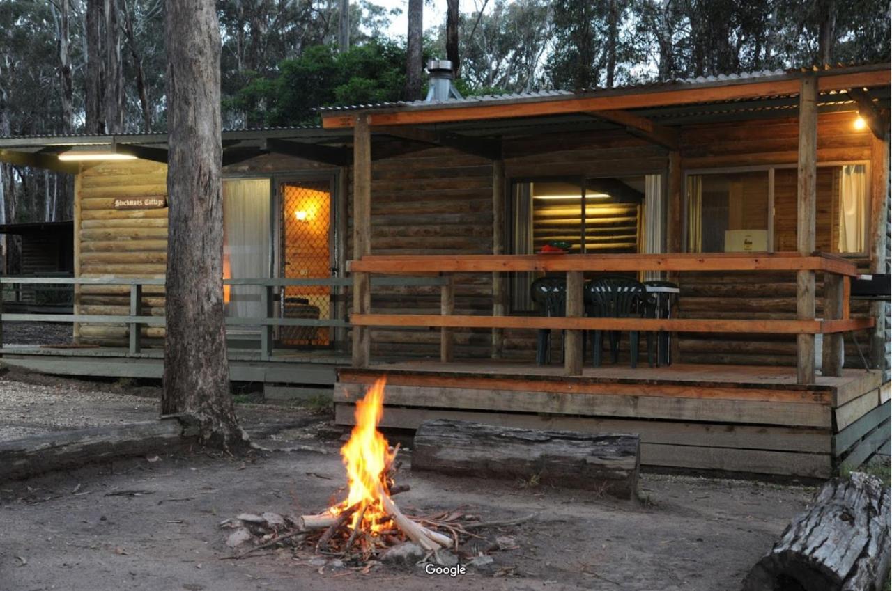 Lakes Entrance Log Cabins Buitenkant foto